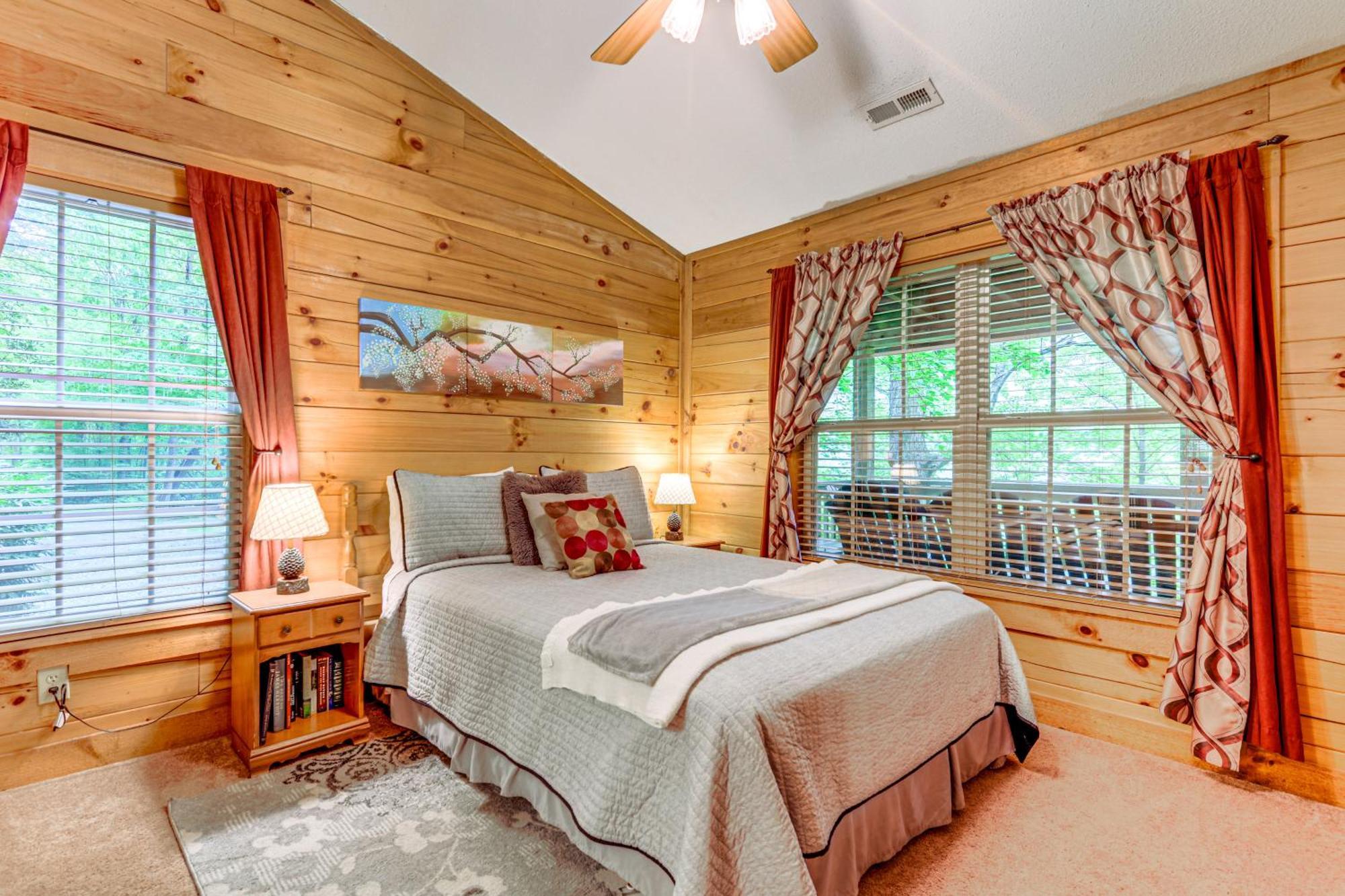 Serene Maggie Valley Retreat With Deck And Hot Tub! Екстериор снимка